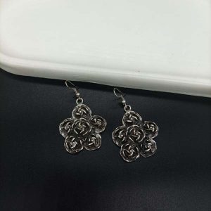 گوشواره ورشو طرح گل برجسته