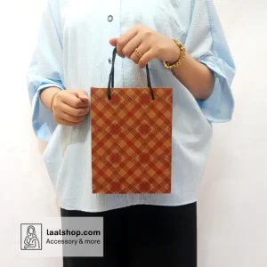 بگ هدیه کرافت سایز 2 عمودی طرح چهارخانه